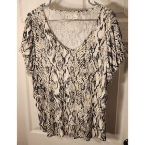 Maurices 24/7 Snakeskin Print V-Neck Short Sleeve Top - Size 1